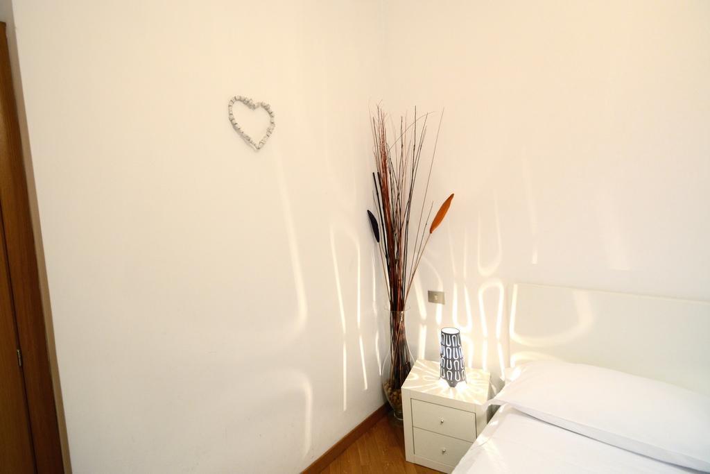 We Love It - Bestbnb Garbatella Рим Екстер'єр фото